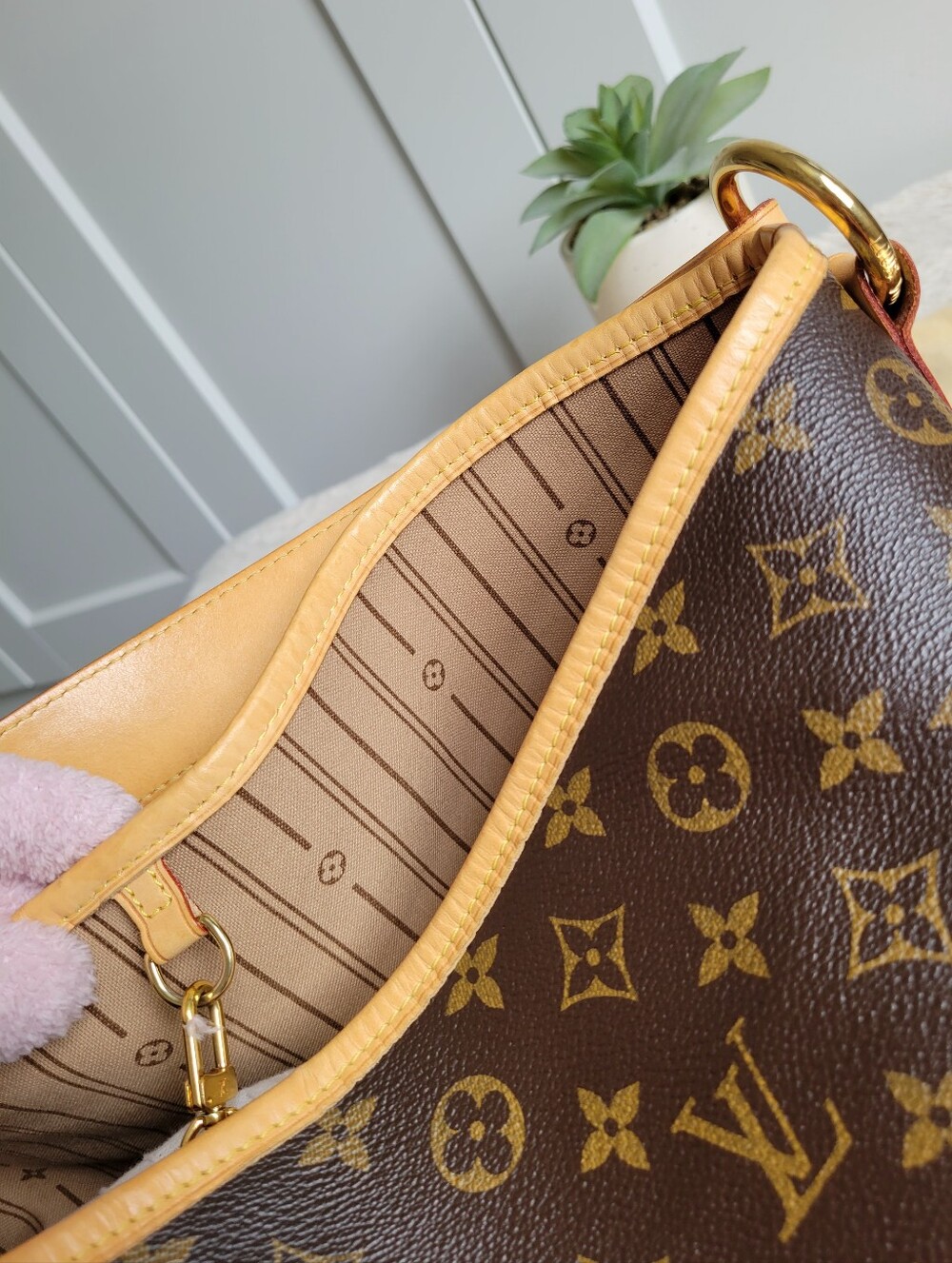 DISCONTINUED 💕Authentic Louis Vuitton DELIGHTFUL MM Hobo Shoulder Bag Monogram - Picture 9 of 16